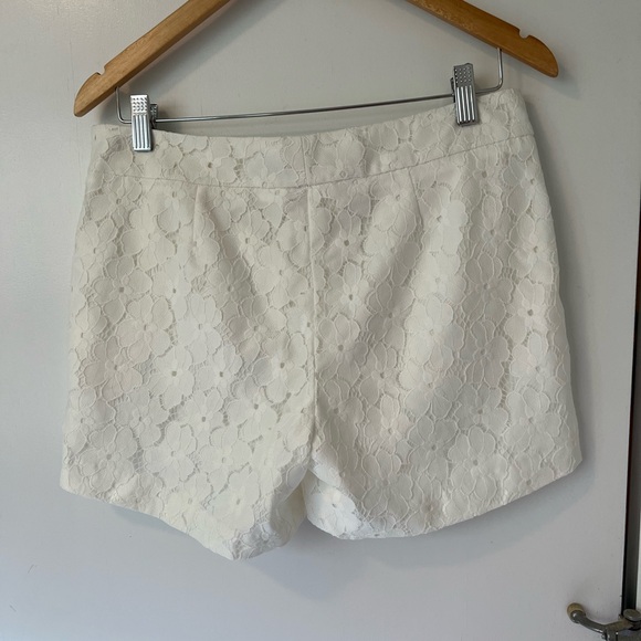 Saint Tropez West Classic White Lace Overlay Shorts - Picture 3 of 6